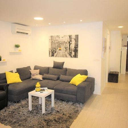 Apartment Pia شيبينيك المظهر الخارجي الصورة