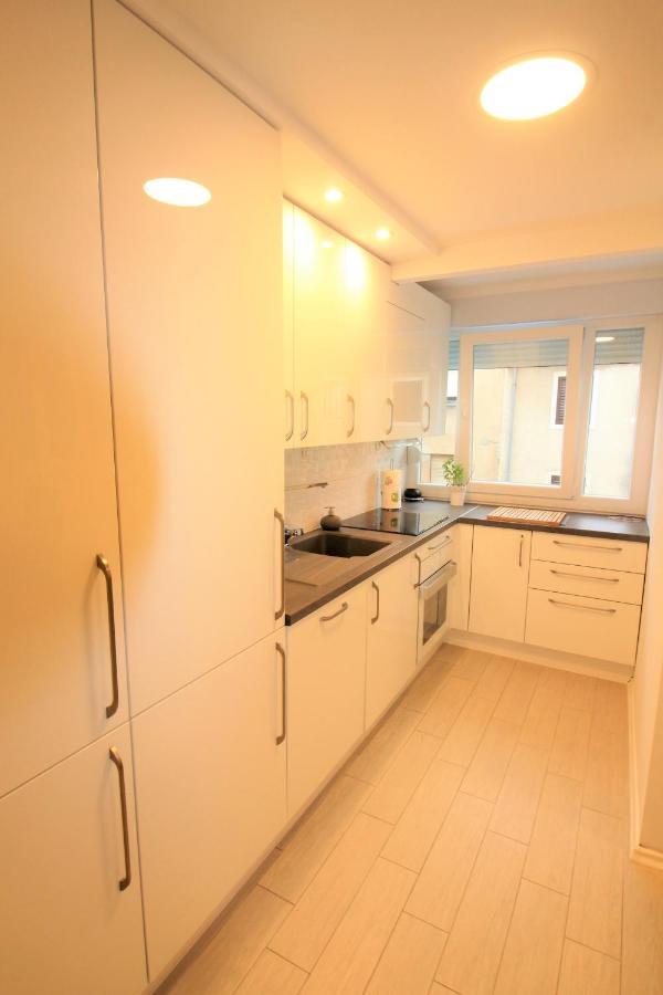 Apartment Pia شيبينيك المظهر الخارجي الصورة