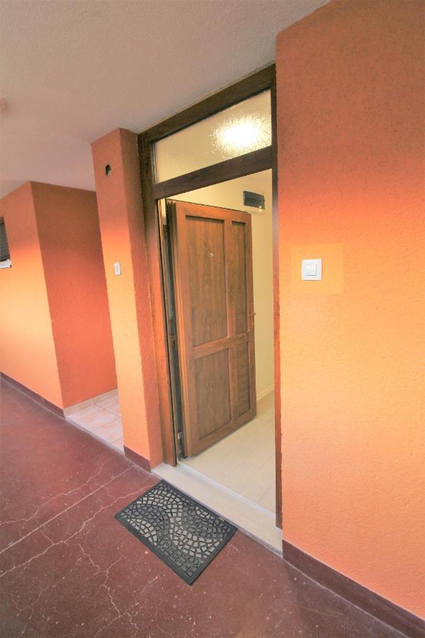 Apartment Pia شيبينيك المظهر الخارجي الصورة